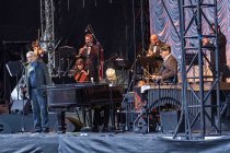 Italienische Liedermacher Paolo Conte gastiert auf seiner "In Concerto"-Tour auf dem Roncalliplatz in Köln (© Thomas Brill)