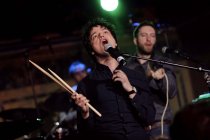 Englischer Jazz-Pianist und Sänger Jamie Cullum präsentiert sein neues Album „Momentum“ im Alten Wartesaal Köln (© Thomas Brill)
