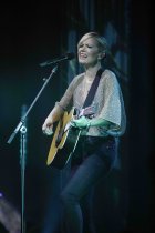 Britische Singer/Songwriterin "Dido" Florian Cloud de Bounevialle O'Malley Armstrong gastiert auf ihrer "Still on My Mind"-Tour in der Mitsubishi Electric Halle Düsseldorf (© Thomas Brill)
