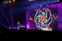 Deutscher Fernsehmoderator und Sänger Florian Silbereisen gastiert mit seiner Show "Das große Schlagerfest" in der Lanxess-Arena Köln (&copy; Thomas Brill)