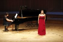 Deutsche Sopran Anastasia Dacenko gastieren in Begleitung ihrer Mutter, der Pianistin Anna Sydorenko beim Konzert der Bundespreisträger aus NRW  Jugend musiziert in der Philharmonie Köln auf (© Thomas Brill)