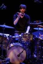 Belgische Jazz-Blues-Band Dans Dans, bestehend aus: Bert Dockx (Gitarre), Steven Cassiers (Schlagzeug) und Fred Lyenn (Bass), gastiert auf ihrer "Sand"-Tour in der Philharmonie Köln (© Thomas Brill)