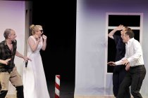 Komödie "Das Brautkleid" von Stefan Vögel gastiert vom 27. April 2023 bis 02. Juli 2023 im Theater am Dom Köln (© Thomas Brill)