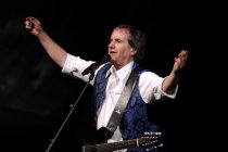 Irische Sänger Chris De Burgh gastiert auf seiner "Home"-Tour in der Philharmonie Köln (© Thomas Brill)