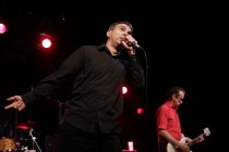 Amerikanische Punk-Band Dead Kennedys gastiert auf ihrer "European"-Tour in der Live Music Hall Köln (© Thomas Brill)