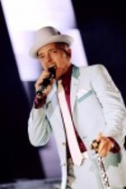 Deutscher Hip-Hop-, Reggae- und Funk-Interpret Jan Delay gastiert auf seiner "Wir Kinder vom Bahnhof Soul"-Tour in der Philipshalle Düsseldorf (&copy; Thomas Brill)