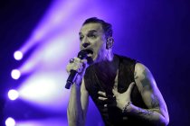 Britische Synthie Pop-Band Depeche Mode gastiert auf ihrer "Global Spirit"-Tour in der Lanxess-Arena Köln (© Thomas Brill)
