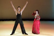 20 Jugendlichen aus 12 Nationen führen das Musical "Der Sturm" nach William Shakespeare in der Philharmonie Köln auf (© Thomas Brill)