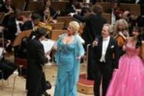 Große Operettengala des Deutz-Chor Köln "Feuerwerk der Melodien" mit der Nordwestdeutsche Philharmonie unter der Leitung von Heinz Walter Florin in der Philharmonie Köln (© Thomas Brill)