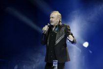 Amerikanische Sänger und Songwriter Neil Diamond gastierte auf seiner "Melody Road"-Tour in der Lanxess-Arena Köln (© Thomas Brill)