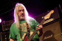 Amerikanische Independent-Rockband Dinosaur Jr. gastiert auf ihrer "Give a Glimpse of What Yer Not"-Tour in der Live Music Hall Köln (© Thomas Brill)