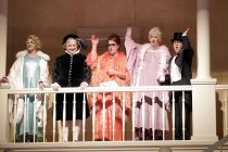 Divertissementchen "Diva Colonia“, dem Gastspiel der Cäcilia Wolkenburg 2015 im Musical Dome/Oper am Dom Köln (© Thomas Brill)