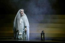 Divertissementchen "Zillche En Jefahr“, dem Gastspiel der Cäcilia Wolkenburg 2024 in der Oper im Staatenhaus Köln (© Thomas Brill)