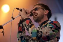 Britische Pop-Band The Divine Comedy mit Sänger Neil Hannon gastiert auf ihrer "Office Politics"-Tour in der Live Music Hall Köln (© Thomas Brill)