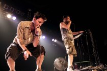 Australischer Beatboxer und Live-looping-Künstler Dub FX gastiert in Begleitung des Rappers CADE auf seiner "A Crossworlds"-Tour in der Live Music Hall Köln (© Thomas Brill)