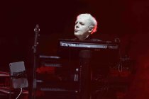 Britische Synthpop-Band Duran Duran gastiert auf ihrer "Danse Macabre"-Tour im PSD Bank Dome Düsseldorf (© Thomas Brill)