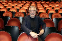 Geschäftsführer des Theater am Dom Köln Oliver Durek im Interview bezüglich Planung, Inszenierung und Wirtschaften eines Theaterensembles ohne öffentliche Förderung im Theater am Dom Köln (© Thomas Brill)