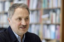 Direktor des Museum Ludwig Köln Yilmaz Dziewior im Interview bezüglich 50 Jahre Museum Ludwig im Museum Ludwig Köln (&copy; Thomas Brill)