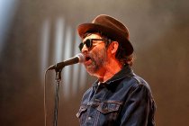 Amerikanische Alternative-Rockband von Mark Oliver Everett alias Eels gastiert auf ihrer "The Deconstruction"-Tour im E-Werk Köln (© Thomas Brill)