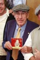 Kölner Krätzchensänger Günter Eilemann präsentiert zu seinem 85. Geburtstag seine neue CD "Musik und Humor" in der Gaststätte "Die kleine Glocke" Köln (© Thomas Brill)