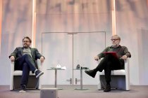 Slowenische Philosoph Slavoj Žižek diskutiert mit dem Chefredakteur des Philosophie Magazin Dr. Wolfram Eilenberger über "Die Paradoxien der Mehrlust" im Rahmen der Eröffnung der phil.COLOGNE in der Flora Köln (© Thomas Brill)