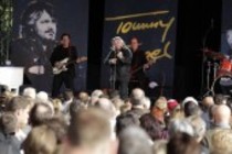 Deutsche Musiker Tommy Engel gastiert auf seiner "Dummer nit esu"-Show am Tanzbrunnen Köln (© Thomas Brill)