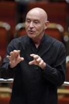 Deutsche Dirigent Christoph Eschenbach leitet die Wiener Philharmoniker in der Philharmonie Köln (© Thomas Brill)