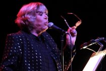 Britische Musikerin Marianne Faithfull gastiert auf ihrer "50th Anniversary"-Tour in der Mitsubishi Electric Halle Düsseldorf (© Thomas Brill)