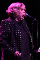 Britische Musikerin Marianne Faithfull gastiert auf ihrer "50th Anniversary"-Tour in der Mitsubishi Electric Halle Düsseldorf (© Thomas Brill)