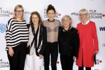 Deutsche Schauspielerinen Katja Riemann und Tinka Fürst mit Regisseurin Margarethe von Trotta bei der Eröffnung des 27. Film Festival Cologne im Filmpalast Köln (© Thomas Brill)