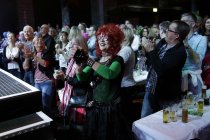 Ensemble spielt das Stück "Finale" bei der Stunksitzung 2017 im E-Werk Köln (© Thomas Brill)