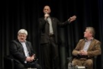 Deutsche Politiker Joschka Fischer und den deutschen Historiker Echart Conze bei der lit.COLOGNE 2011 im Gürzenich Köln (© Thomas Brill)