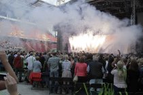 Deutsche Schlagersängerin Helene Fischer gastierte auf ihrer "Farbenspiel"-Tour im RheinEnergie Stadion Köln (© Thomas Brill)