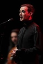 Deutsche Chansonnier Tim Fischer singt ein Knef-Konzert im Opernhaus Köln (© Thomas Brill)