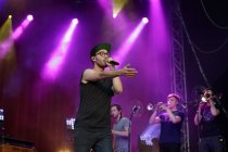 Deutsche Sänger Mark Forster gastiert auf seiner "Tape"-Tour auf dem Kunst!Rasen in Bonn-Gronau (© Thomas Brill)