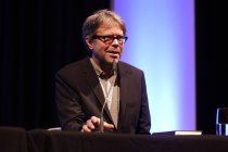 Amerikanische Schriftsteller Jonathan Franzen gastiert mit seinen Roman „Unschuld“ im Rahmen der lit.COLOGNE SPEZIAL im Gürzenich Köln (&copy; Thomas Brill)