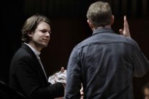 Französische Pianist David Fray gastiert in Begleitung des Orchestre de Chambre de Paris unter der Leitung des schottischen Dirigenten Douglas Boyd in der Philharmonie Köln (© Thomas Brill)