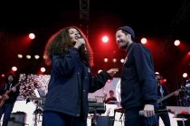 Deutsche Hip-Hop-Band Freundeskreis gastiert auf ihrer "20. Geburtstag von Quadratur des Kreises"-Tour auf der Open-Air-Bühne am Tanzbrunnen Köln (© Thomas Brill)
