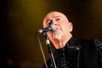 Englische Musiker Peter Gabriel gastiert in Begleitung des New Blood Orchestra auf seiner "New Blood"-Tour in der Arena Oberhausen (© Thomas Brill)