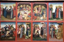 Die Sonderschau „Ganz • Schön • Heftig“ zeigt vom 08. April 2022 bis 16. April 2023 sieben Tafelbilder der legendären „Karlsruher Passion“ im Wallraf-Richartz-Museum Köln (© Thomas Brill)