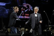 Italienische Tenor Andrea Bocelli gastiert auf seiner "Passione"-Tour in der Lanxess-Arena Köln (© Thomas Brill)