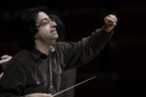 Armenischer Dirigent Ruben Gazarian leitet das Wrttembergisches Kammerorchester Heilbronn in Begleitung des deutsch-franzsischen Violinisten Michael Barenboim in der Philharmonie Kln (© Thomas Brill)