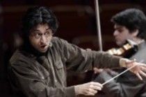 Armenischer Dirigent Ruben Gazarian leitet das Wrttembergisches Kammerorchester Heilbronn in Begleitung des deutsch-franzsischen Violinisten Michael Barenboim in der Philharmonie Kln (© Thomas Brill)