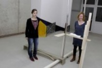 Deutsche Künstlerinnen Daniele Schmitz und Marie Gerlach gastieren mit ihrer Ausstellung Jetzt auch in Köln vom 14. Januar bis 24. Februar 2012 im Quartier am Hafen Köln (© Thomas Brill)