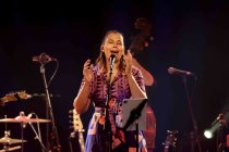 Amerikanische Folk-Sängerin Rhiannon Giddens gastiert auf ihrer "You Are The One"-Tour in der Kulturkirche Köln (&copy; Thomas Brill)