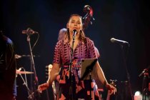 Amerikanische Folk-Sängerin Rhiannon Giddens gastiert auf ihrer "You Are The One"-Tour in der Kulturkirche Köln (&copy; Thomas Brill)