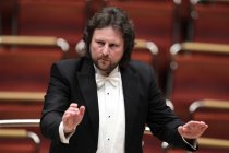 Russische Dirigent Juri Gilbo leitet die Russische Kammerphilharmonie St. Petersburg in der Philharmonie Köln (© Thomas Brill)