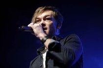 Deutscher Pop-Sänger Thomas Godoj gastiert auf seiner "V'STÄRKER AUS!"-Tour in Die Kantine Köln (© Thomas Brill)