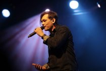 Deutscher Pop-Sänger Thomas Godoj gastiert auf seiner "V'STÄRKER AUS!"-Tour in Die Kantine Köln (© Thomas Brill)