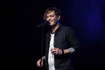 Deutscher Pop-Sänger Thomas Godoj gastiert auf seiner "V'STÄRKER AUS!"-Tour in Die Kantine Köln (© Thomas Brill)